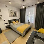 St. Cross Apartment